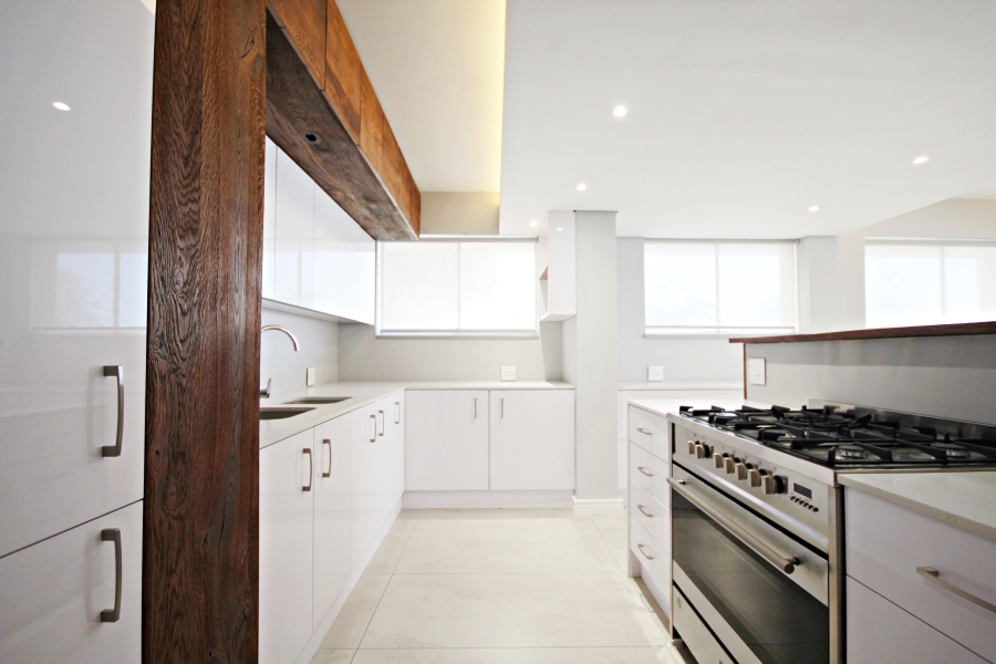 3 Bedroom Property for Sale in Three Anchor Bay Western Cape